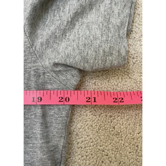 Nike Teen Small Cropped Top "The Nike Tee" Gray With Black Logo - Picture 4 of 5